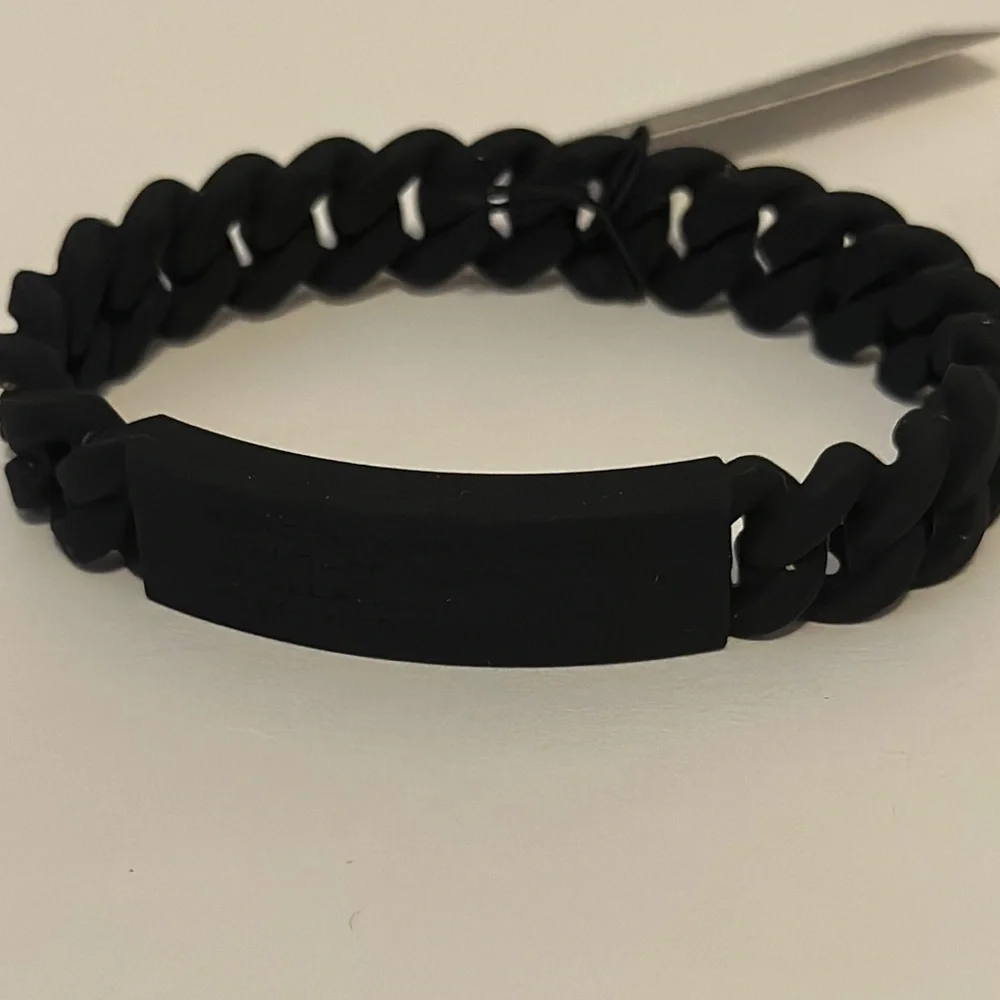 NWT Marc by Marc Jacobs Black Silicone Bracelet - Picture 3 of 3